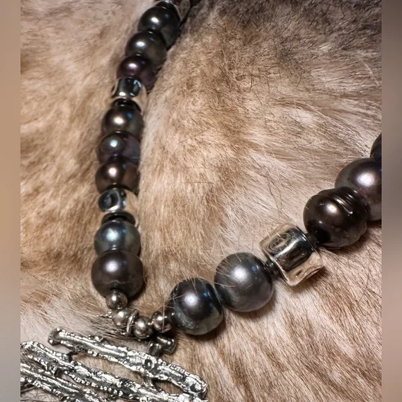 Tahitian Peacock Pearl & Tel Aviv Sterling Silver Medallion Necklace